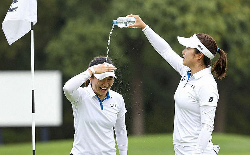 Mã GOLF25 và ba lớp chuỗi thương mại đằng sau một thiết bị đeo của golf