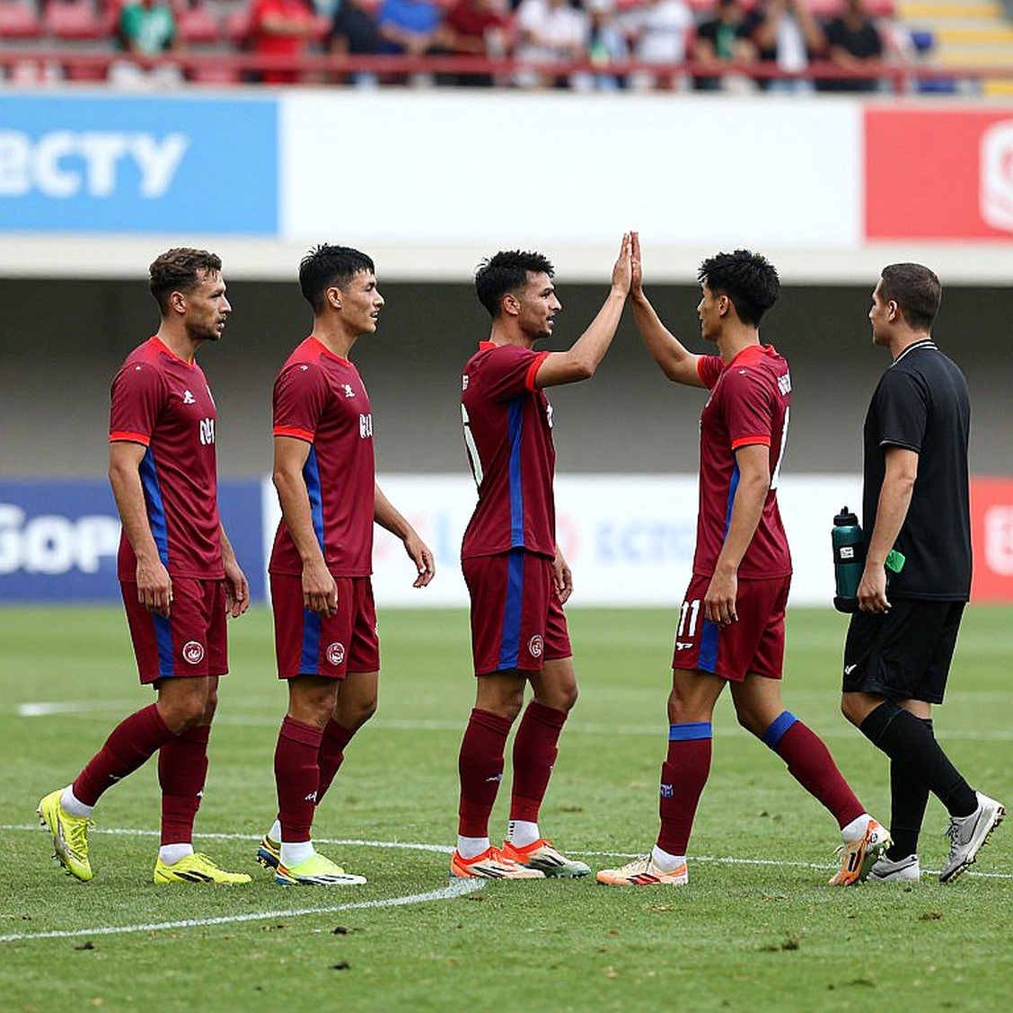Clásico Nacional Apertura 2026: América vào derby sau trận thua Cruz Azul, Chivas giữ chuỗi sáu trận bất bại