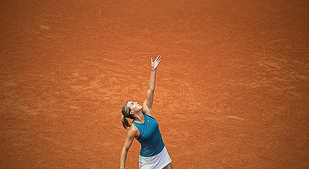 Giá dầu lao dốc, sân tennis Việt Nam lại thở: Bài học từ một bản tin bị dán nhãn sai