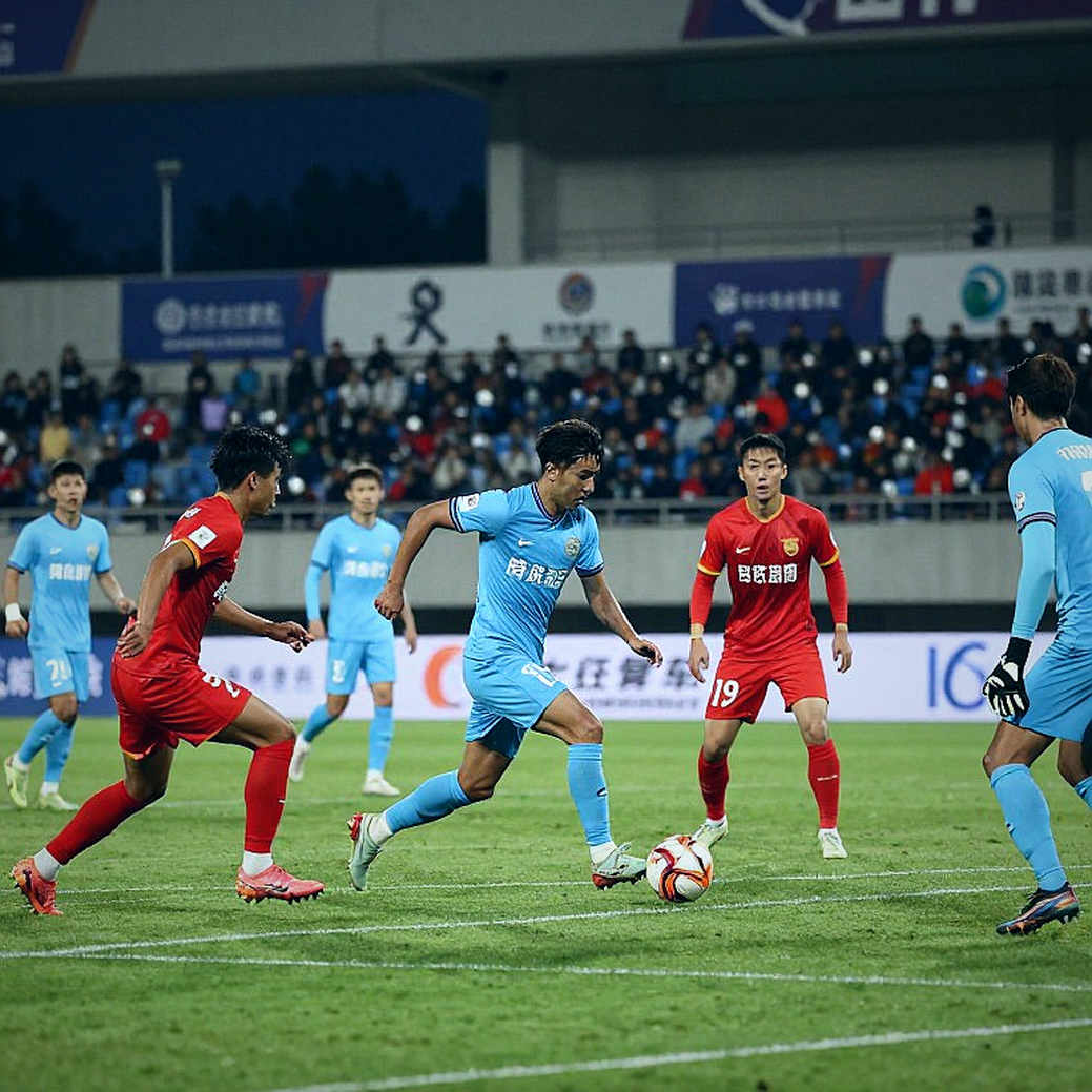 Juventus 0-3 Lazio: hàng công đứt gãy, hàng thủ trả giá cho phương sai