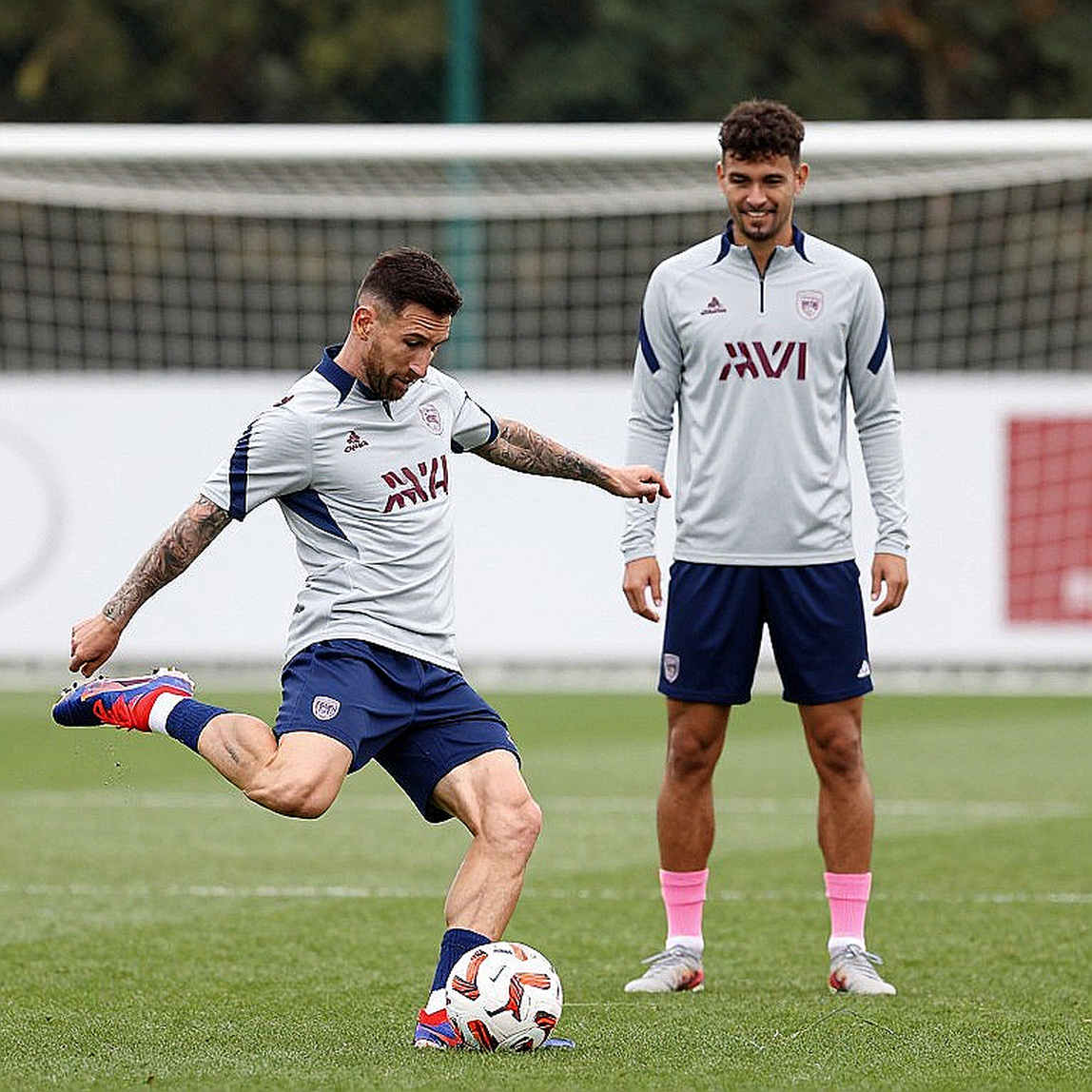 Derby thủ đô V-League vòng 4: Ba trận sạch lưới của CA Hà Nội đang che giấu điều gì